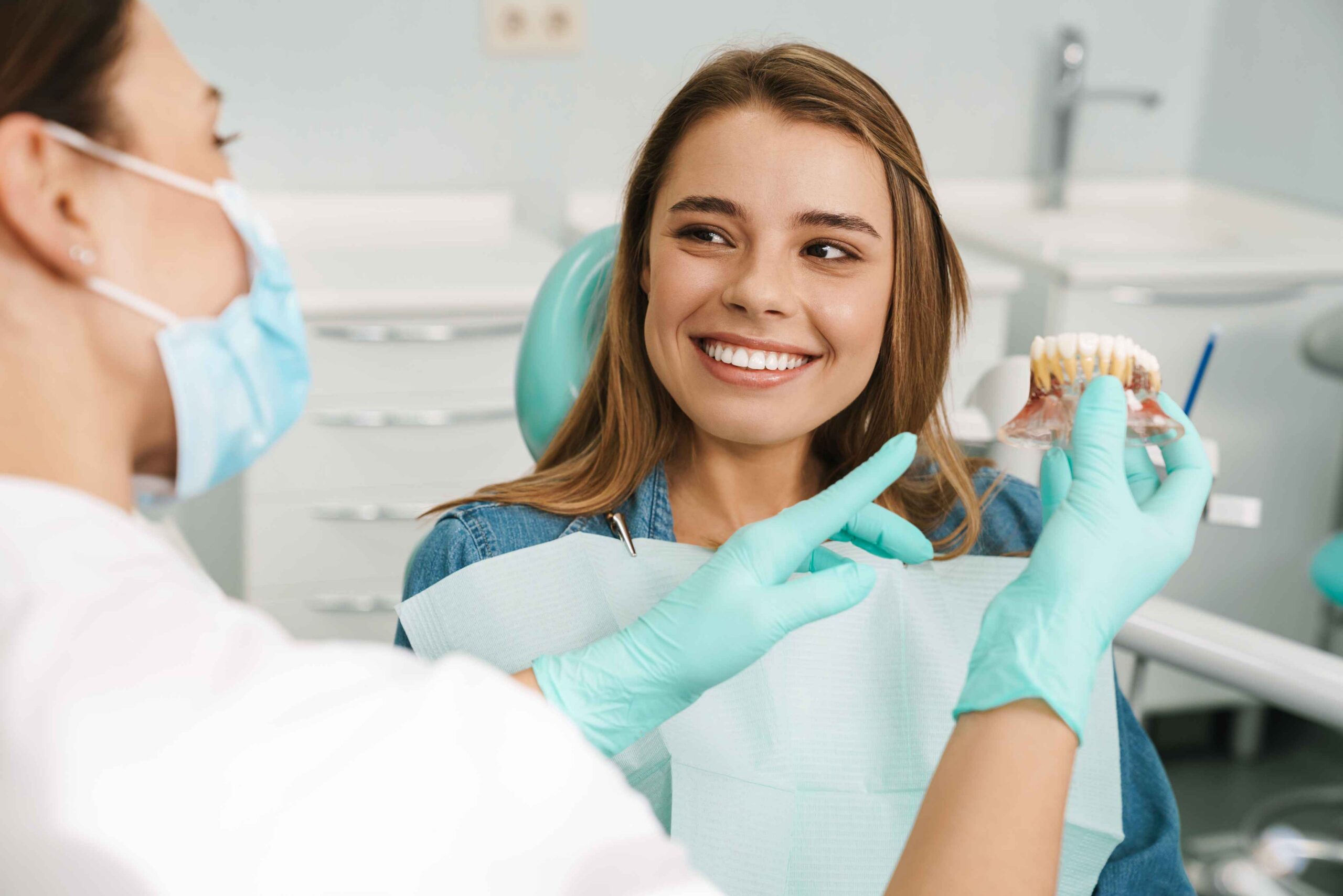 Featured image for “Cosmetic Dentist Farmington Hills MI for Smile Planning”